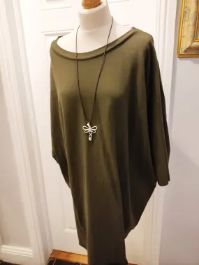 Angelica Italian Plain cotton necklace tunic in swetshirt material. (Reduced from 26 to 19 Euros.)