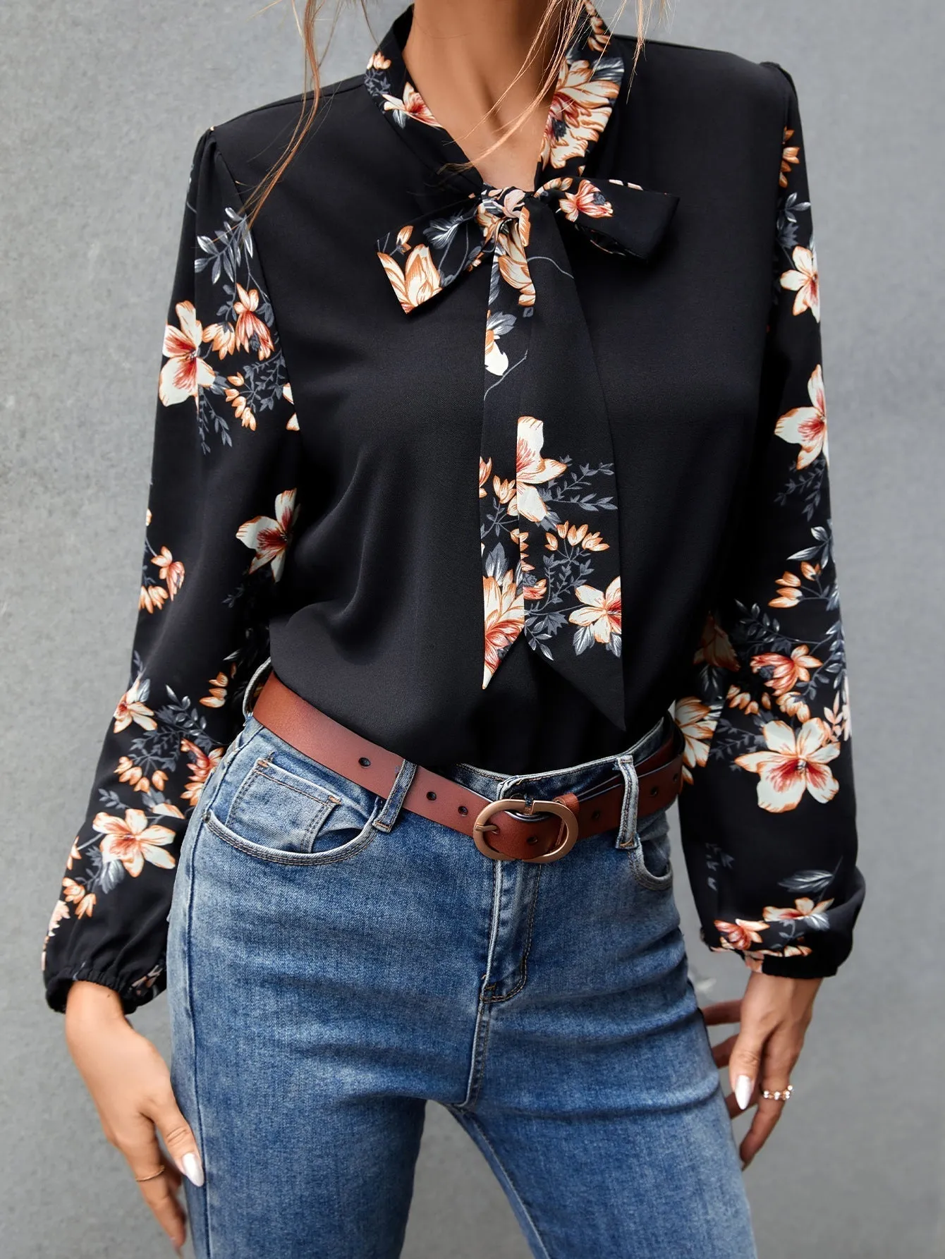 KittenAlarm - Tie Neck Floral Print Blouse