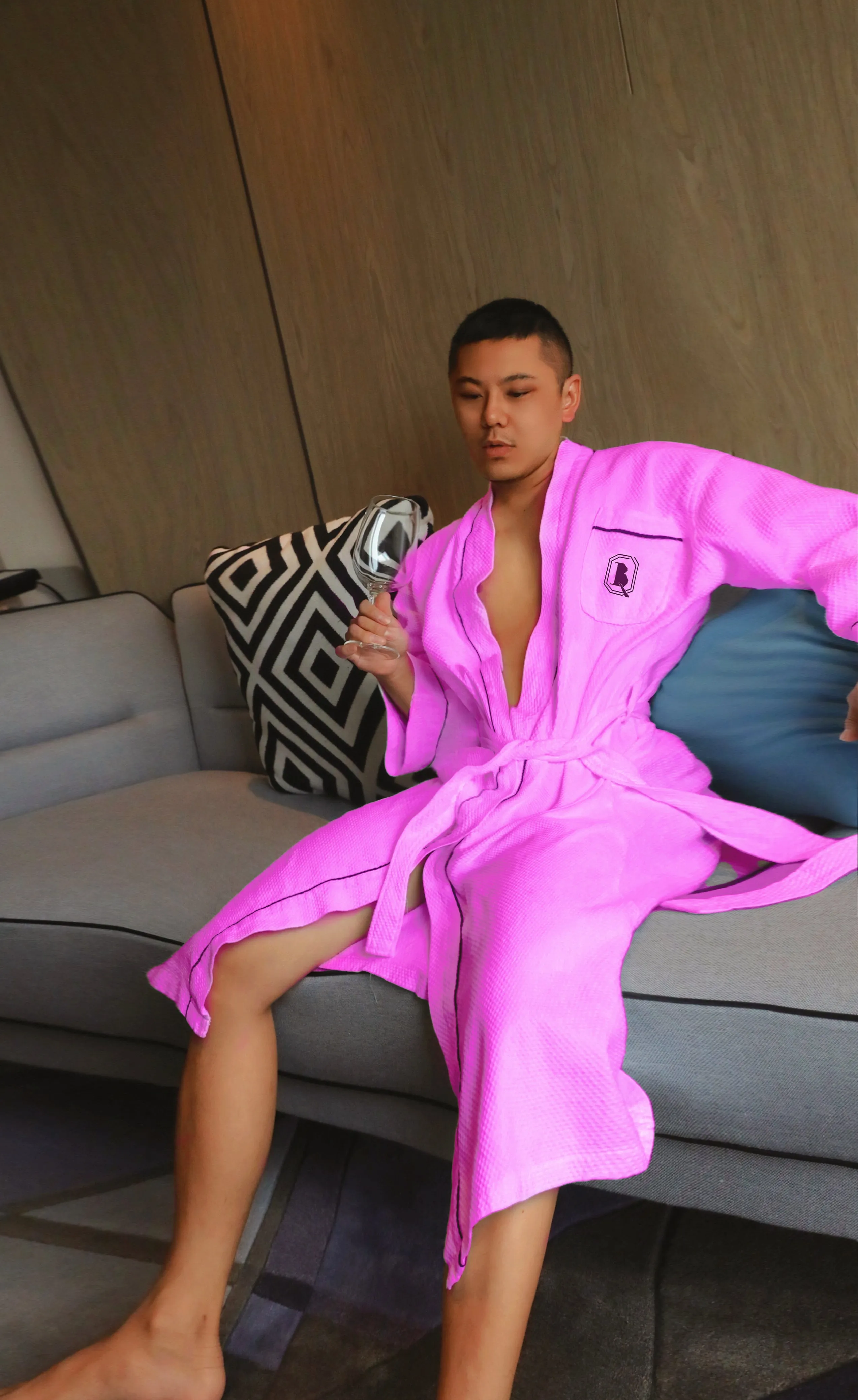 Men's eye-absorbing bathrobe