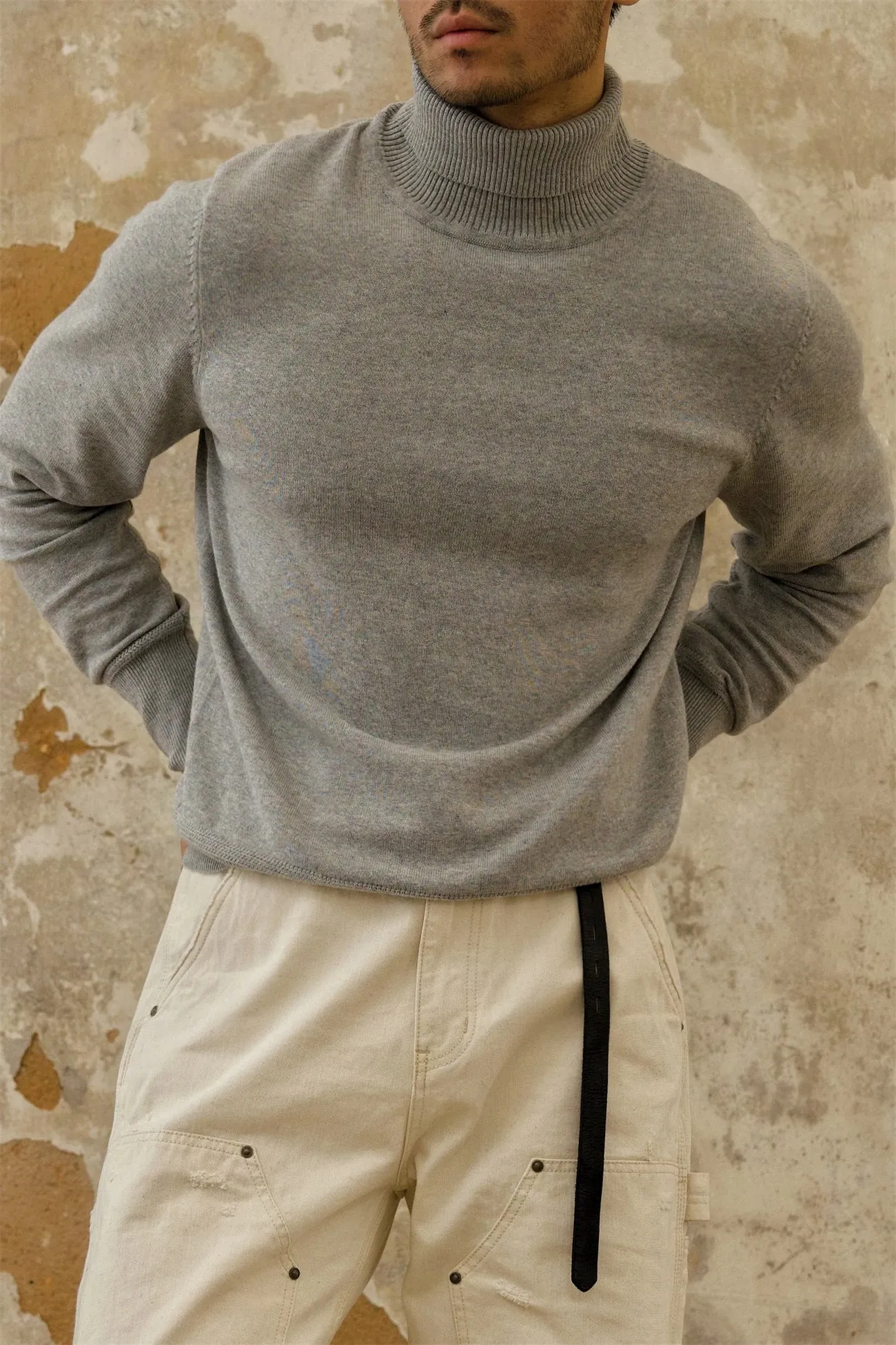 Men's Solid Turtleneck Sweater