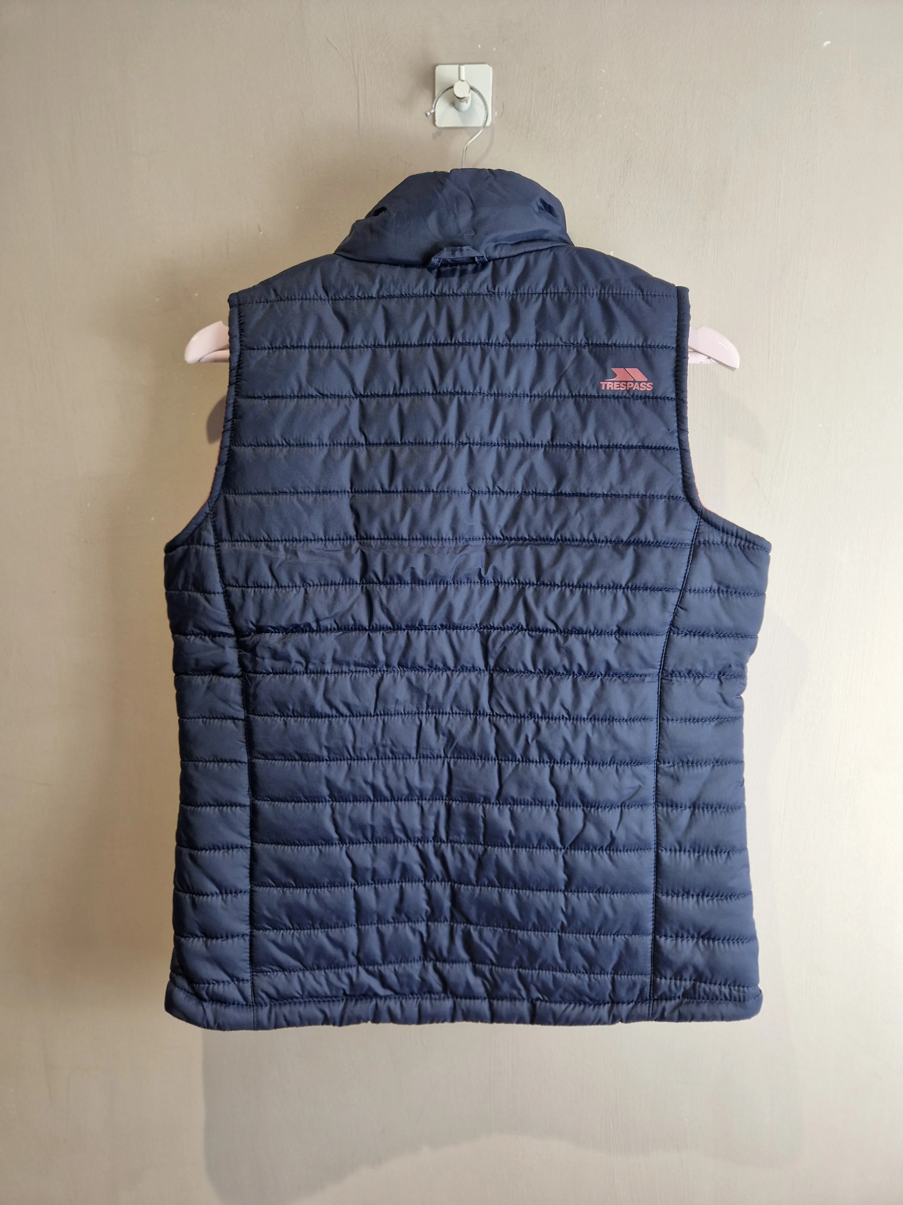 Trespass navy quilted gilet - size 12-14